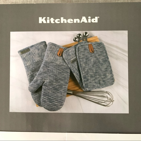KitchenAid Kitchen Kitchenaid Oven Mitts And Pot Holder Poshmark